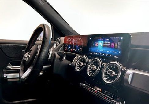 Mercedes-Benz GLB 200, 2021