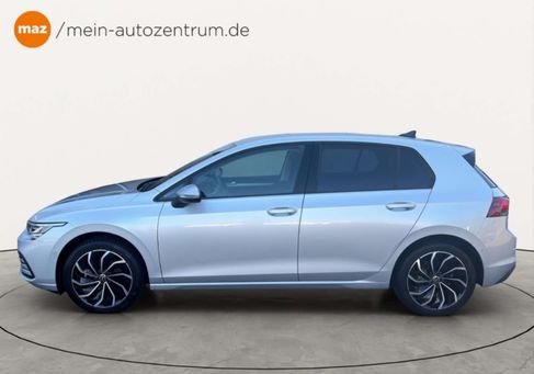 Volkswagen Golf, 2024 3