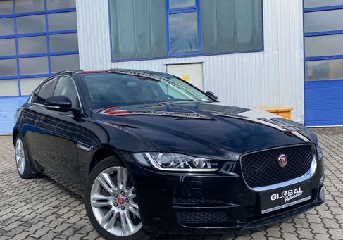 Jaguar XE, 2017