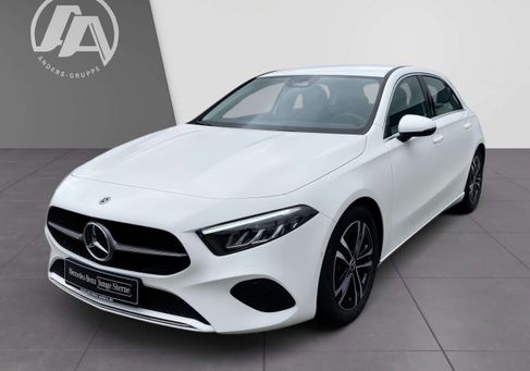 Mercedes-Benz A 180, 2025