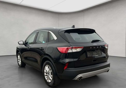 Ford Kuga, 2022