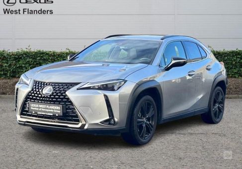 Lexus UX, 2021