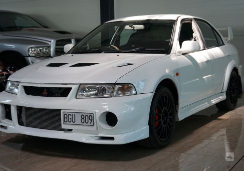 Mitsubishi Lancer, 1999