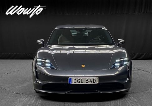 Porsche Taycan, 2021