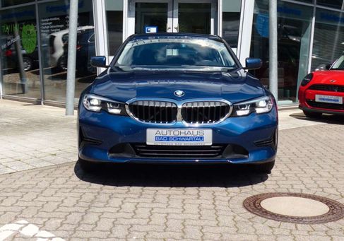 BMW 318, 2021
