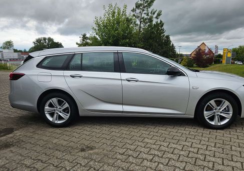 Opel Insignia, 2022 3