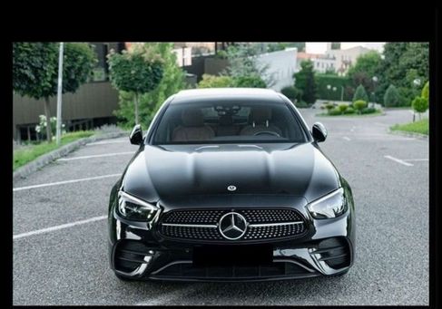 Mercedes-Benz E 220, 2023