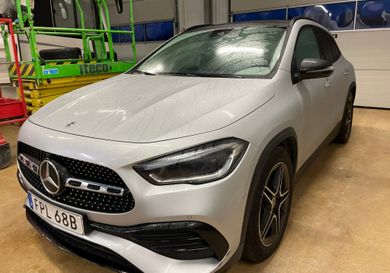 Mercedes-Benz GLA 200, 2022