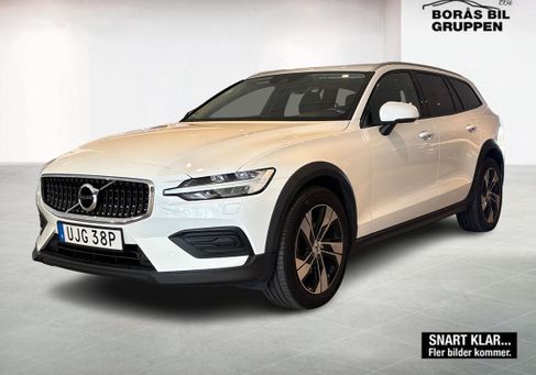 Volvo V60 Cross Country, 2022 3