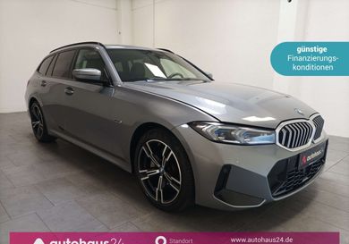 BMW 330, 2023