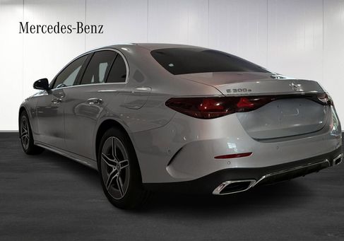 Mercedes-Benz E 300, 2026