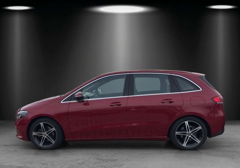 Mercedes-Benz B 200, 2022