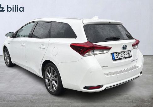 Toyota Auris Touring Sports, 2016