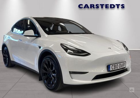 Tesla Model Y, 2023