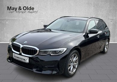 BMW 330, 2022