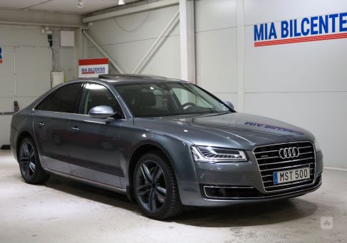 Audi A8, 2015