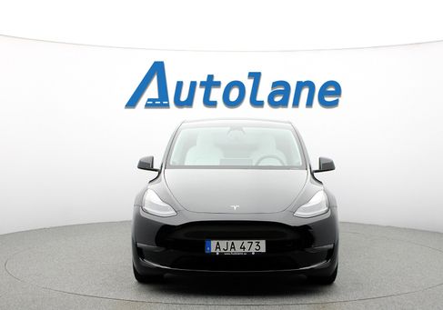 Tesla Model Y, 2023 3