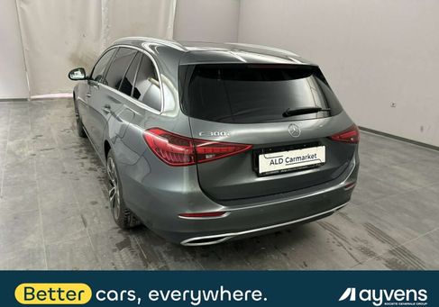 Mercedes-Benz C 300, 2022
