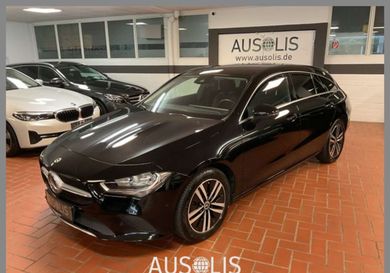 Mercedes-Benz CLA 180, 2022