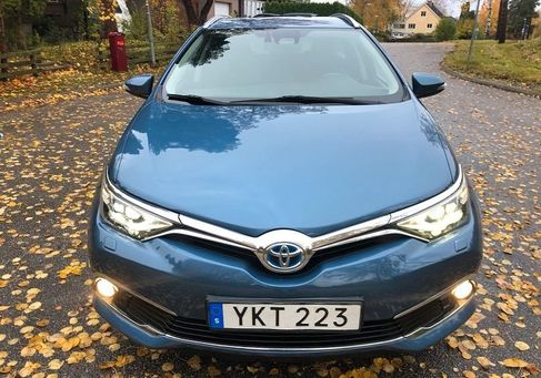 Toyota Auris Touring Sports, 2017