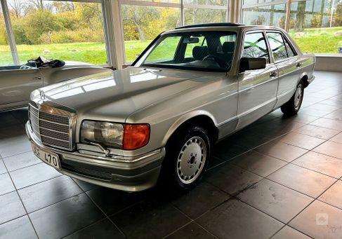 Mercedes-Benz, 1985