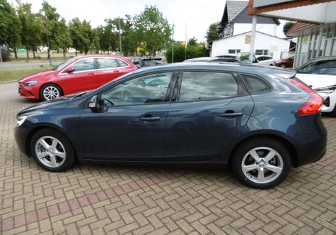 Volvo V40, 2018