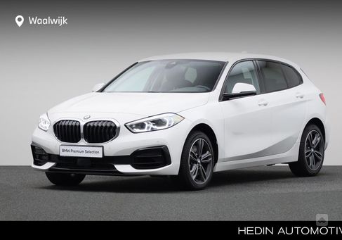 BMW 120, 2023