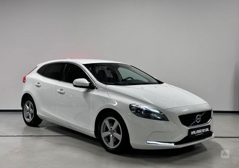 Volvo V40, 2014