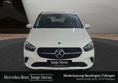 Mercedes-Benz B 180, 2026