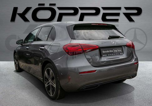 Mercedes-Benz A 180, 2025
