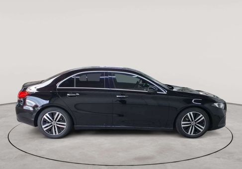 Mercedes-Benz A 220, 2022