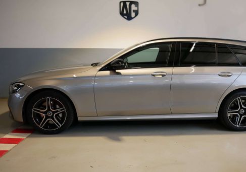 Mercedes-Benz E 300, 2022 3
