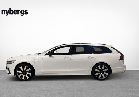 Volvo V90, 2025
