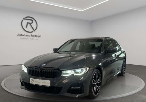 BMW 330, 2019