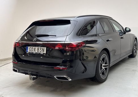Mercedes-Benz E 300, 2026 3