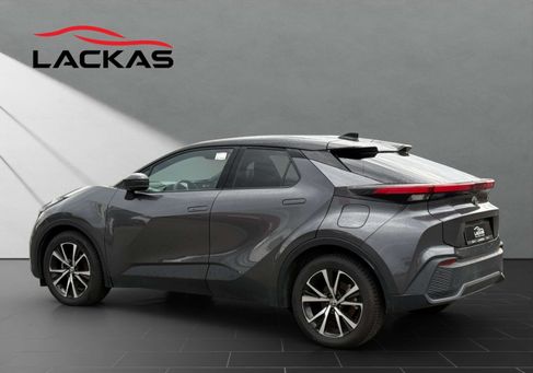Toyota C-HR, 2025 3