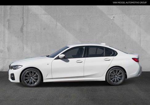 BMW 318, 2022 2
