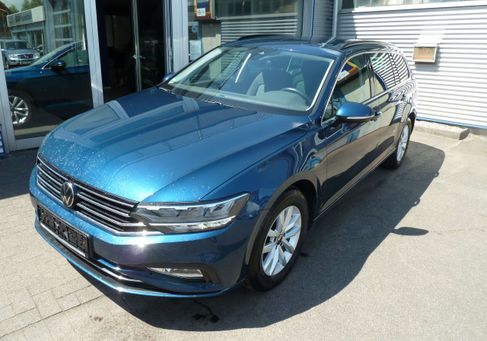 Volkswagen Passat Variant, 2022