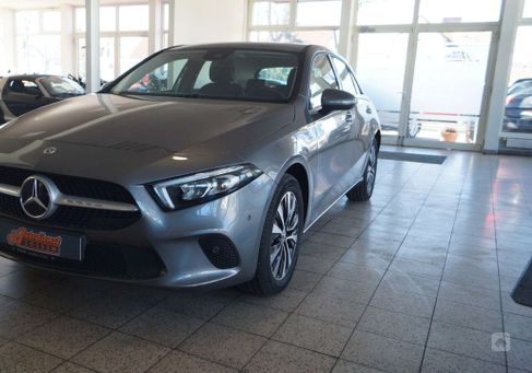 Mercedes-Benz A 250, 2022