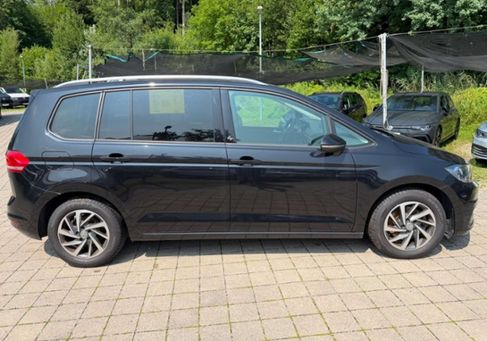 Volkswagen Touran, 2018 3
