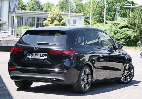 Mercedes-Benz B 180, 2026 3