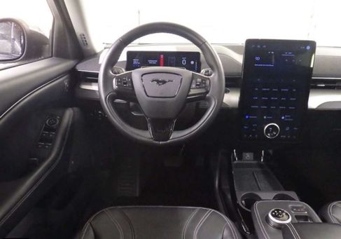 Ford Mustang Mach-E, 2021