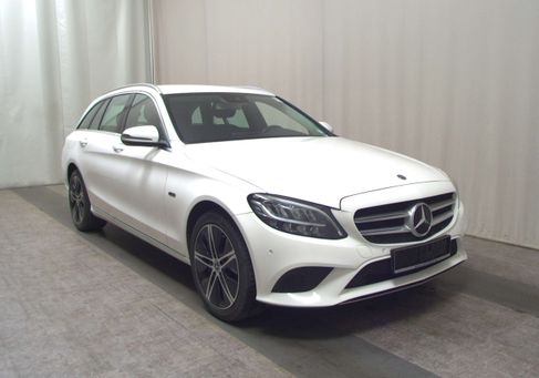 Mercedes-Benz C 300, 2020