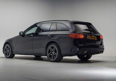 Mercedes-Benz C 300, 2021 3