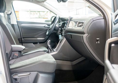 Volkswagen T-Roc, 2023