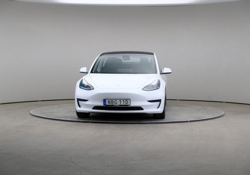 Tesla Model 3, 2021 3