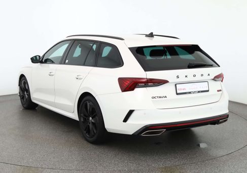 Skoda Octavia, 2022 3