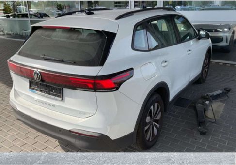 Volkswagen Tiguan, 2025 3