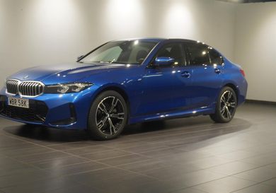 BMW 330, 2025