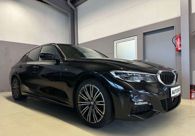 BMW 330, 2020
